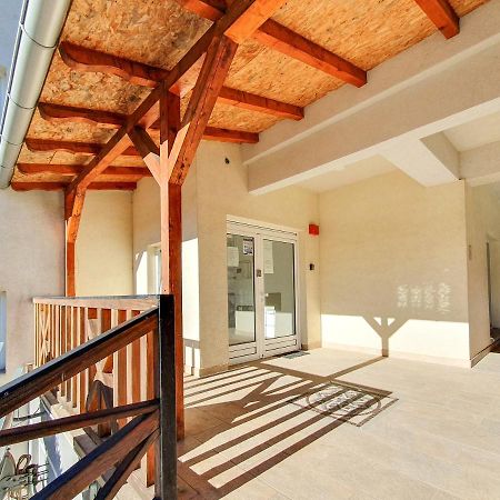 Apartman Cvejic - Suncani Apartmani Brzece Bagian luar foto