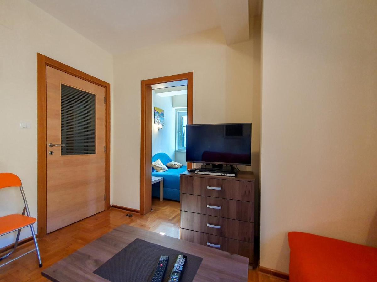 Apartman Cvejic - Suncani Apartmani Brzece Bagian luar foto