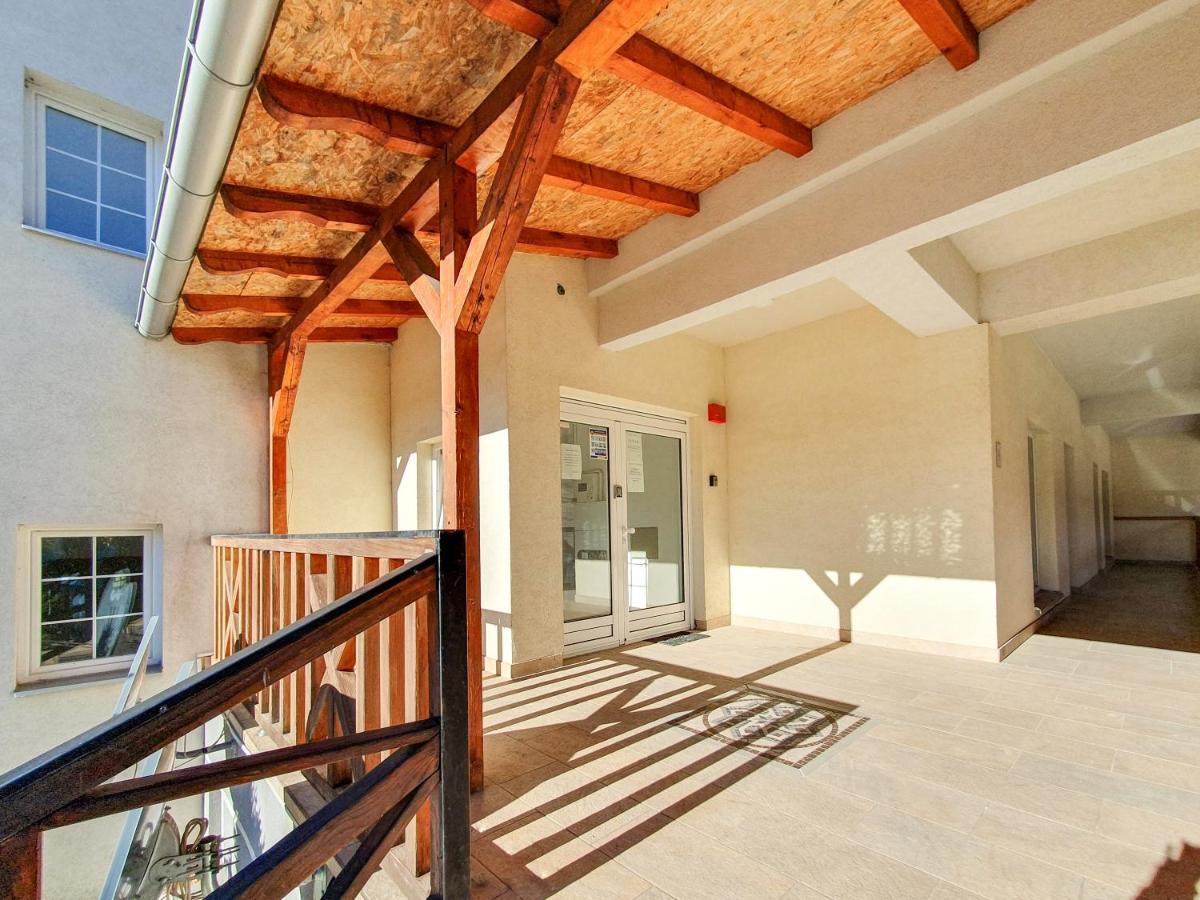 Apartman Cvejic - Suncani Apartmani Brzece Bagian luar foto